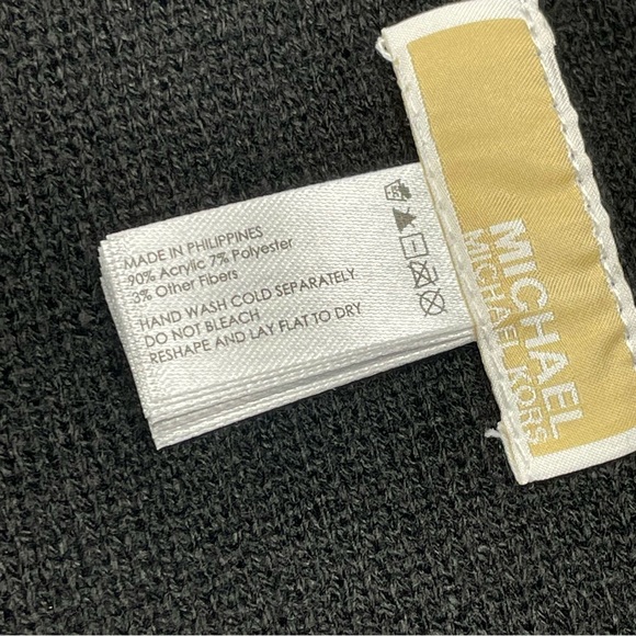 Michael Michael Kors Womens Knit Cuffed Winter Beanie Hat 539330C Black Multi OS - Picture 15 of 16